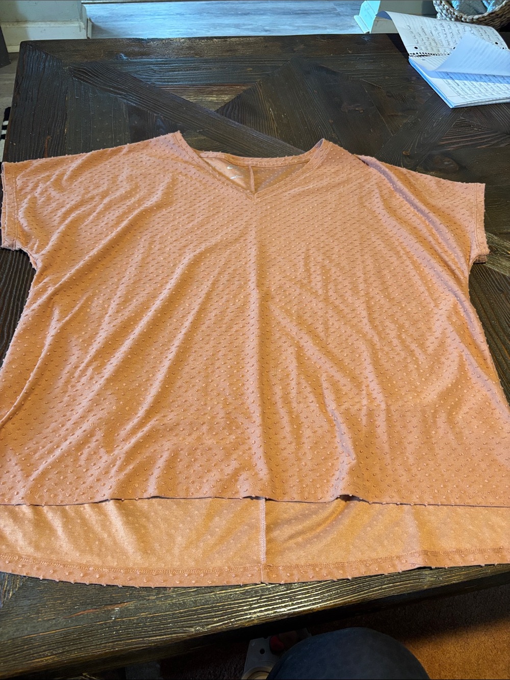 Textured Peach/Tan V-Neck Short Sleeve Tunic